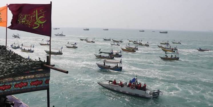 رژه گسترده شناورهای بسیج دریایی در خلیج فارس