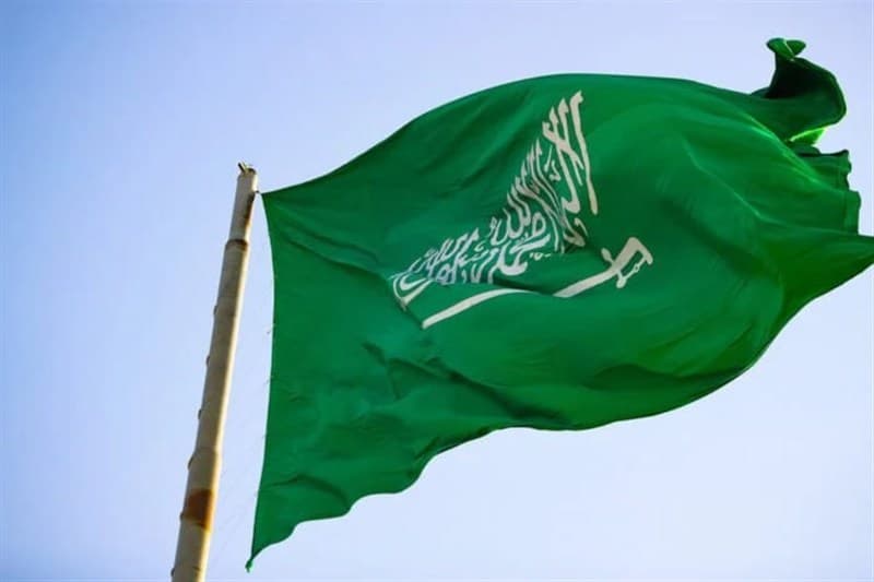 عربستان برای دور زدن تنگه هرمز به‌دنبال ذخیره‌سازی نفت در سنگاپور است