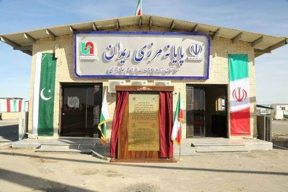 انجمن صنفی شرکت های حمل و نقل بین المللی: تردد در همه مرزهای کشور در جریان است، هر چند در برخی مرزها با ایستایی کامیون ها مواجه هستیم