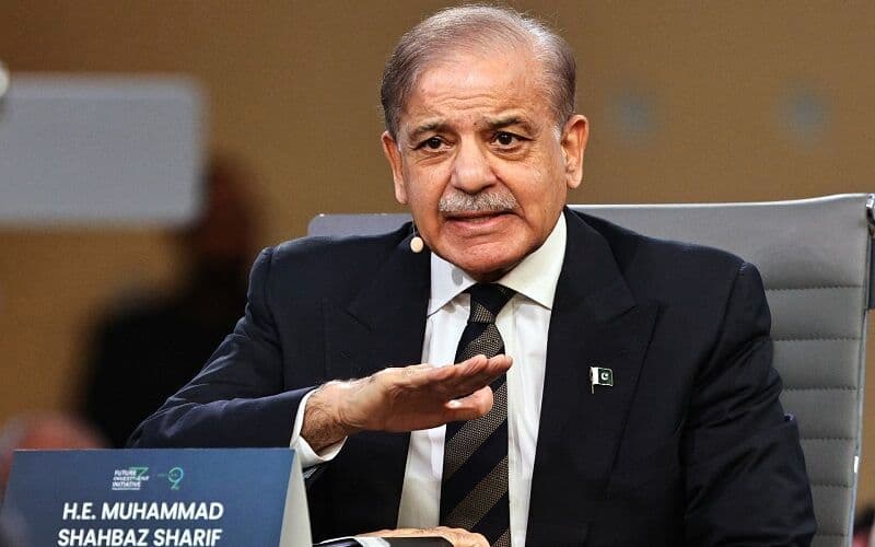 اولین واکنش نخست وزیر پاکستان به حمله یمن به فرودگاه عربستان/ شهباز شریف درباره توافق مکه چه گفت؟