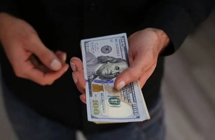 ریزش ۱۱ هزارتومانی قیمت دلار بازار آزاد / قیمت دلار، یورو، درهم و ارزهای پرفروش امروز ۲۱ مهر ۱۴۰۵