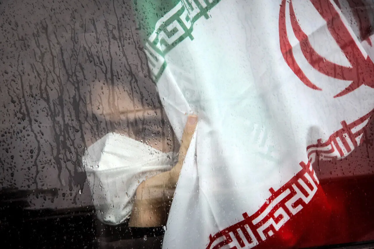 رکورد رشد اقتصادی منفی شکسته شد/رفاه خانوارهای ایرانی چقدر کمتر شد؟