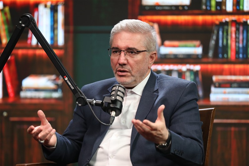 کسری بودجه «امالخبائث» است/هیچ وزیری حاضر نیست حتی یک اداره راحذف کند