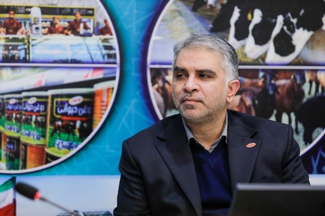 «لبن» در آستانه ورود به فرابورس؛ بزرگ ترین هلدینگ لبنی و دامپروری بازار سرمایه در راه است