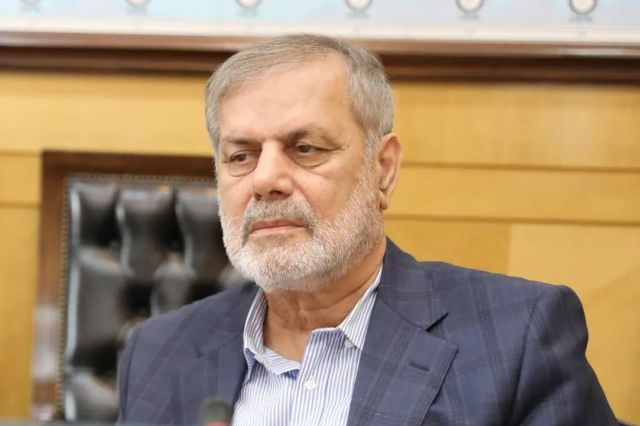 امیر حیات مقدم، نماینده مجلس: از واگذاری ایران خودرو و سایپا به بخش خصوصی واقعی حمایت کنیم/ پیش از واگذاری، وضعیت بدهی ها و تعهدات مالی شرکت ها مشخص شود