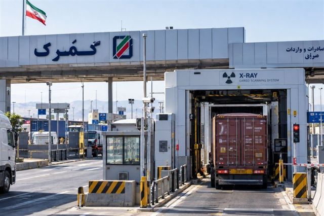 ممنوعیت صادرات گوجه فرنگی زراعی و پیاز رفع شد