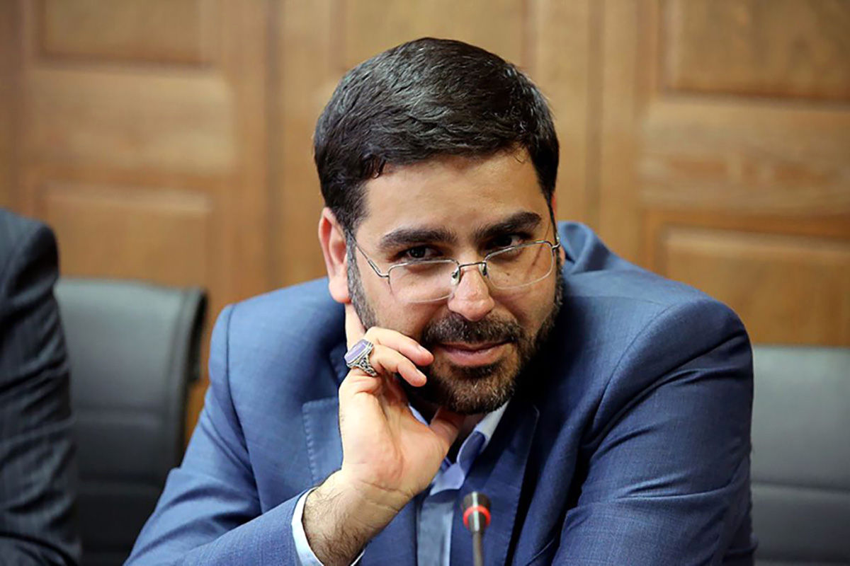واکنش مشاور سابق عراقچی به اقدام دیپلمات ایرانی که هنگام سخنرانی ترامپ نشست را ترک نکرد/ بر اساس وظیفه‌ای بوده که به او سپرده شده است