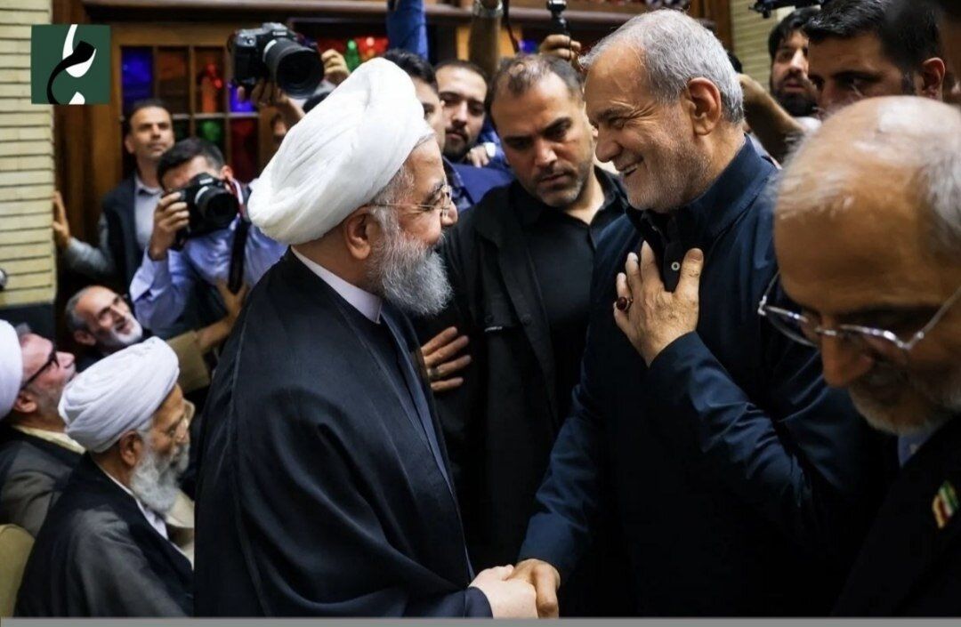 کنایه یک رسانه به انتقاد احتمالی کیهان از پزشکیان برای دیدار با کروبی و روحانی/ می توان پاسخ داد خودم رییس شورای عالی امنیت ملی ام و نگران نباشید!