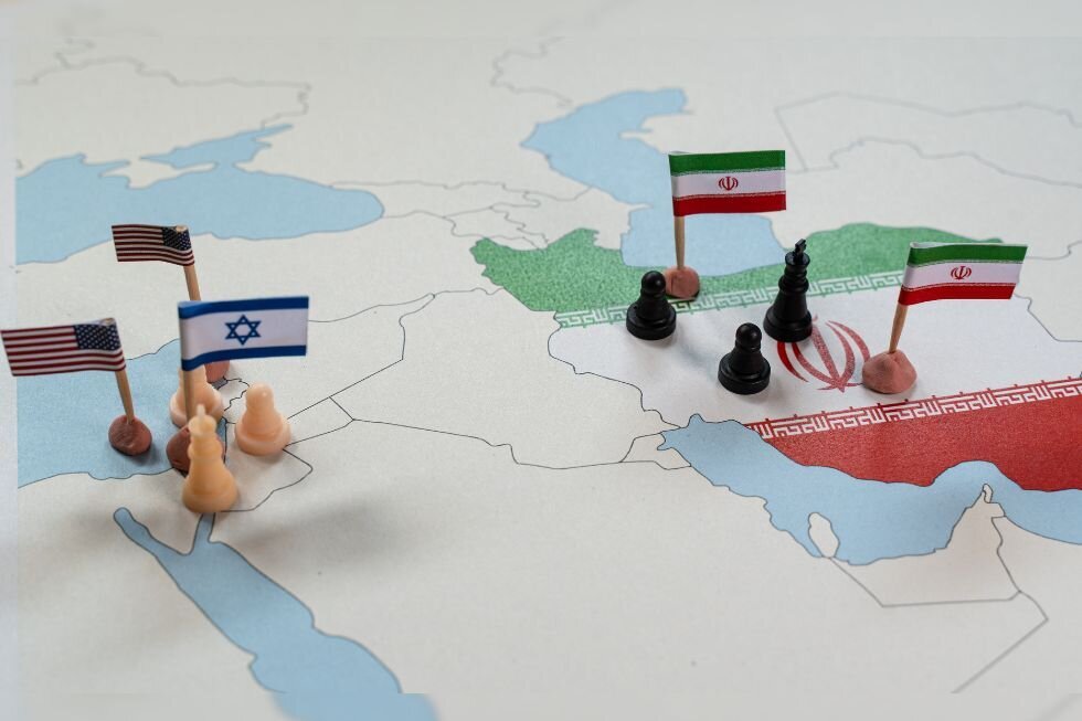 دیاکو حسینی: جنگ جدید علیه ایران شدیدتر خواهد بود، اما الزاماً طولانی‌تر نخواهد شد/ این تصور وجود دارد که با جنگ فرسایشی آمریکا عقب‌نشینی می‌کند اما...
