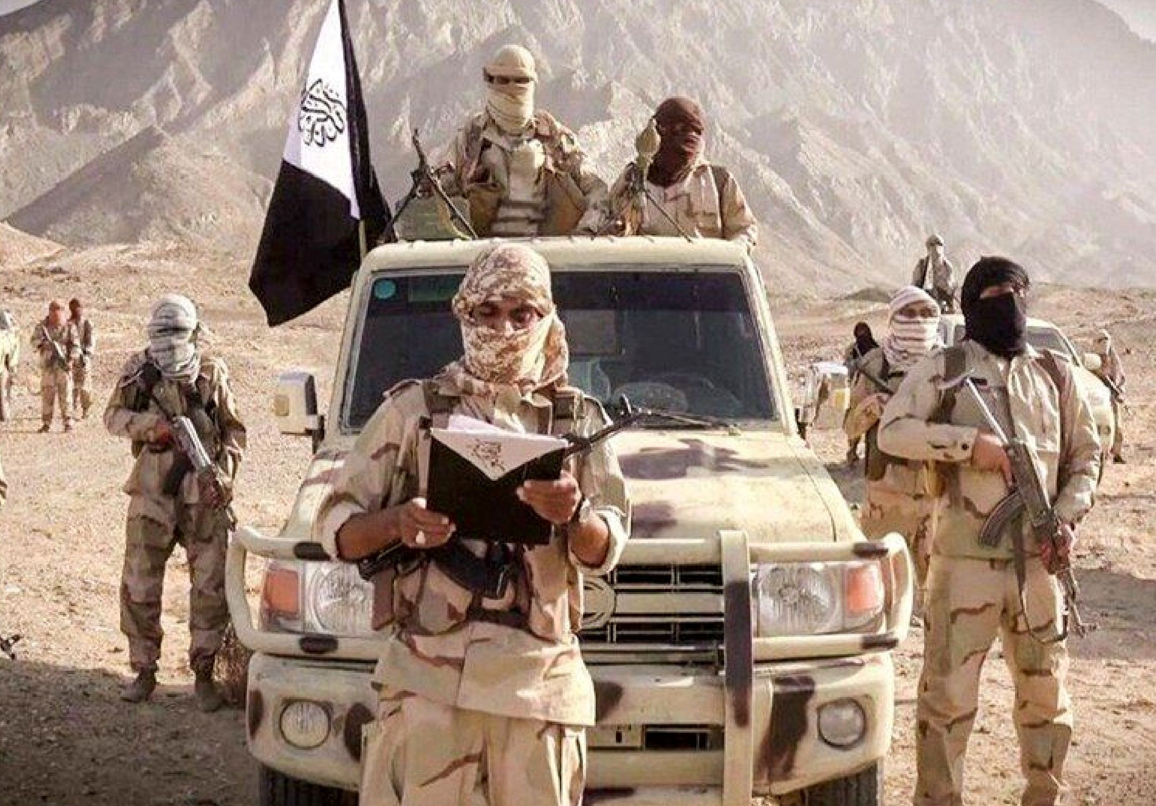درگیری مسلحانه سپاه با یک گروه تروریستی در راسک