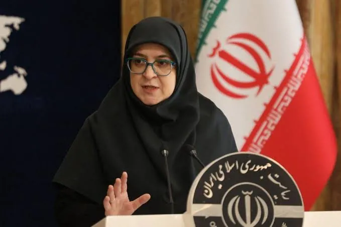 چقدر احتمال محاصره زمینی ایران وجود دارد؟ | مهاجرانی: نمی‌توانم راهکارهای دولت را برای مقابله با این وضعیت اعلام کنم | سکوت دولت درباره علت معرفی نشدن وزیر اطلاعات به مجلس