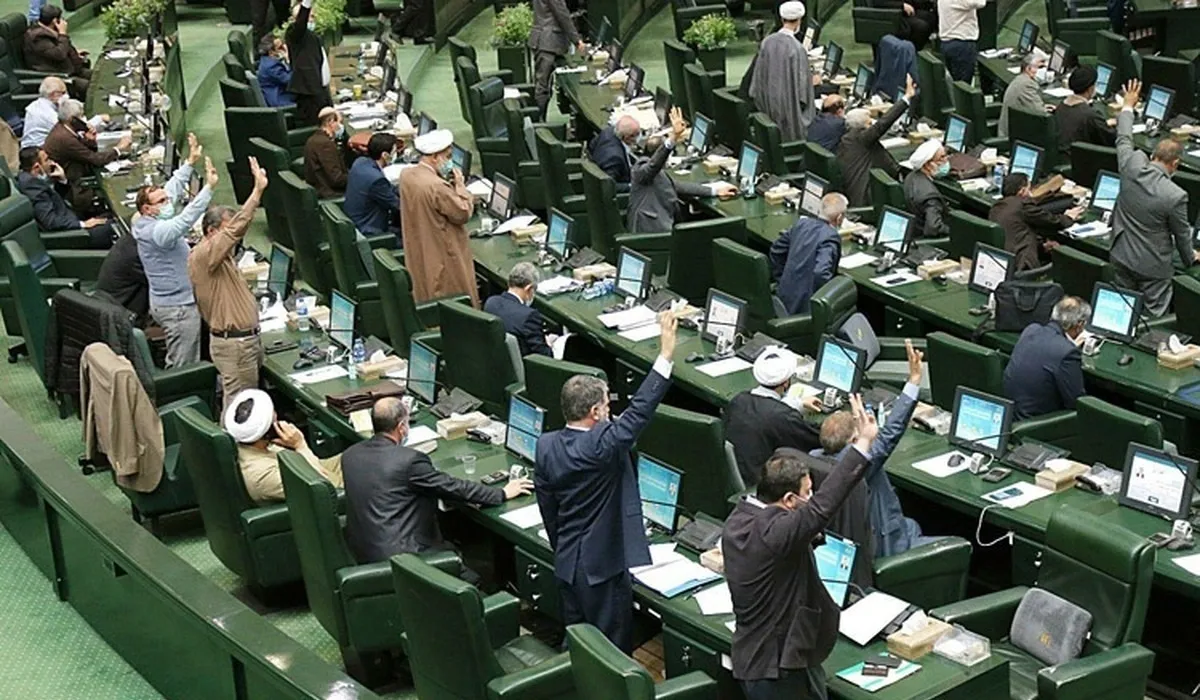 هشدار جدی درباره دوقطبیسازی در جامعه/ تندروها به پیام رهبری توجه نکردند