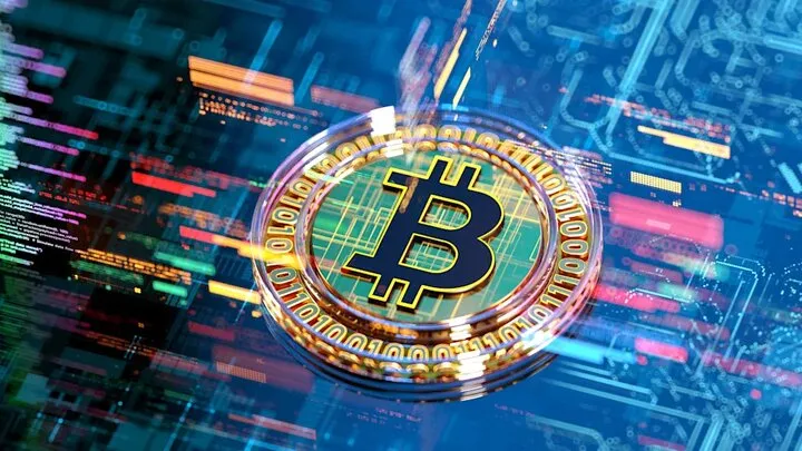 قیمت رمزارز‌ها امروز پنجشنبه ۹ مهر ۱۴۰۵ / بیت‌کوین رکورد ۹ ساله را شکست؟