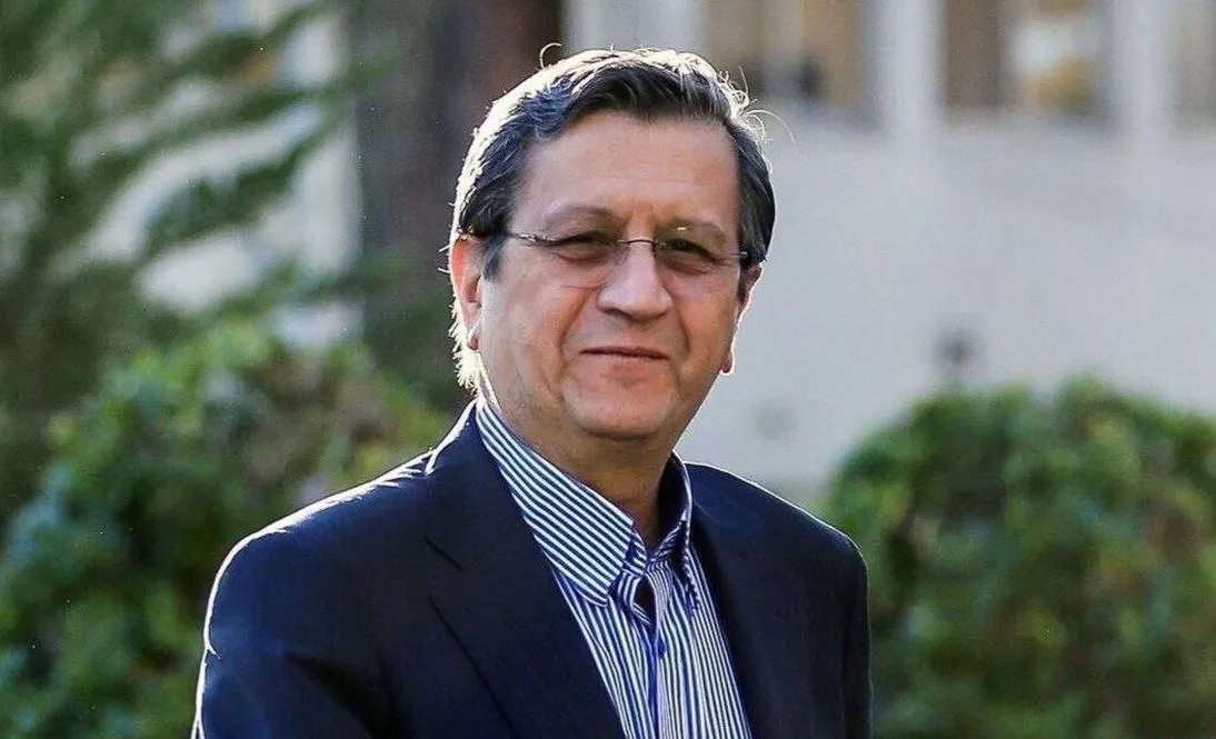 بانک مرکزی ترمز نقدینگی را کشید / همتی از تداوم کاهش شتاب تورم خبر داد