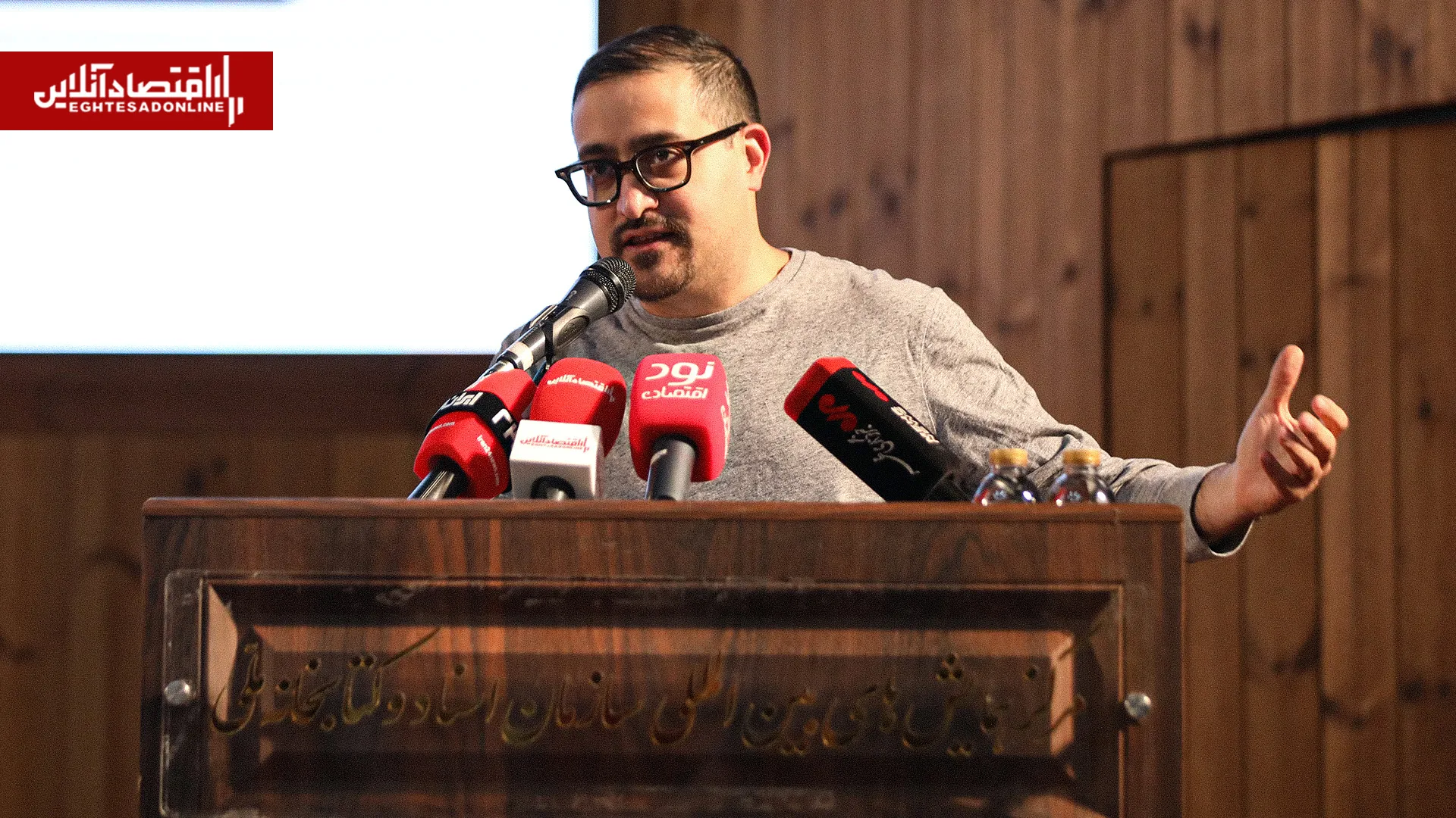 مسئولیت رفتار کاربران را به گردن پلتفرم‌ها نیندازید | هزینه‌تراشی برای کسب‌وکار‌های آنلاین