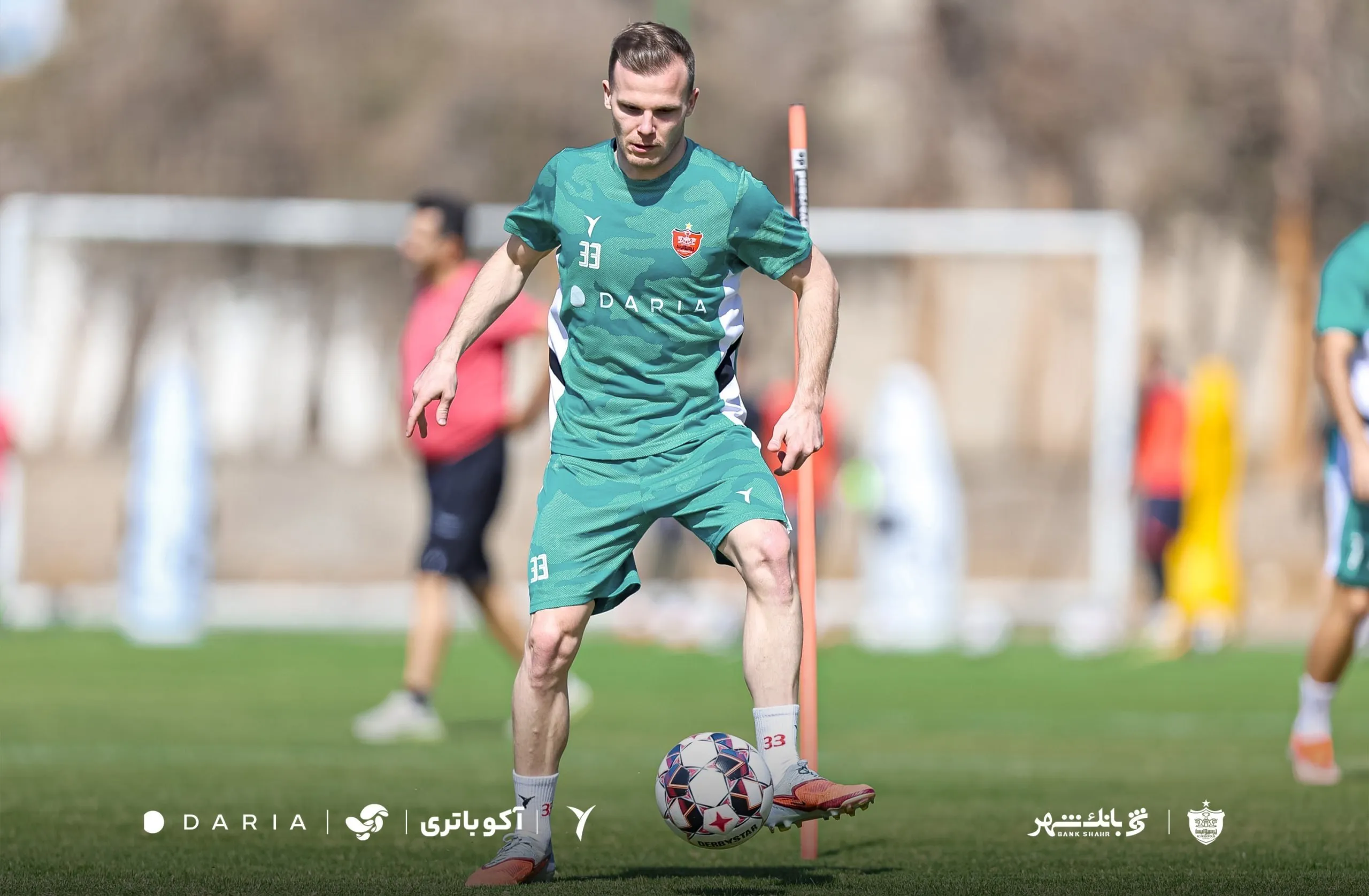 پایان کار ۲ بازیکن جنجالی در پرسپولیس / یک میلیون دلار برای هیچ